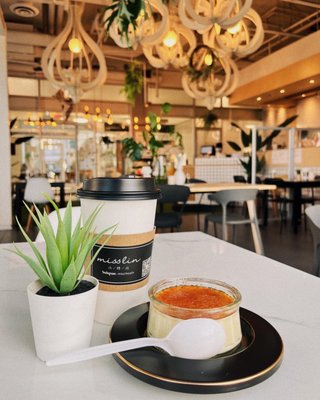 Miss Lin Cafe by null