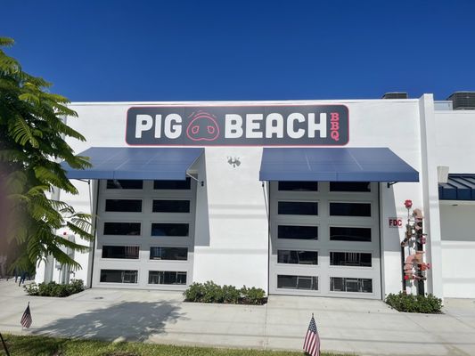 Pig Beach BBQ Palm Beach by null