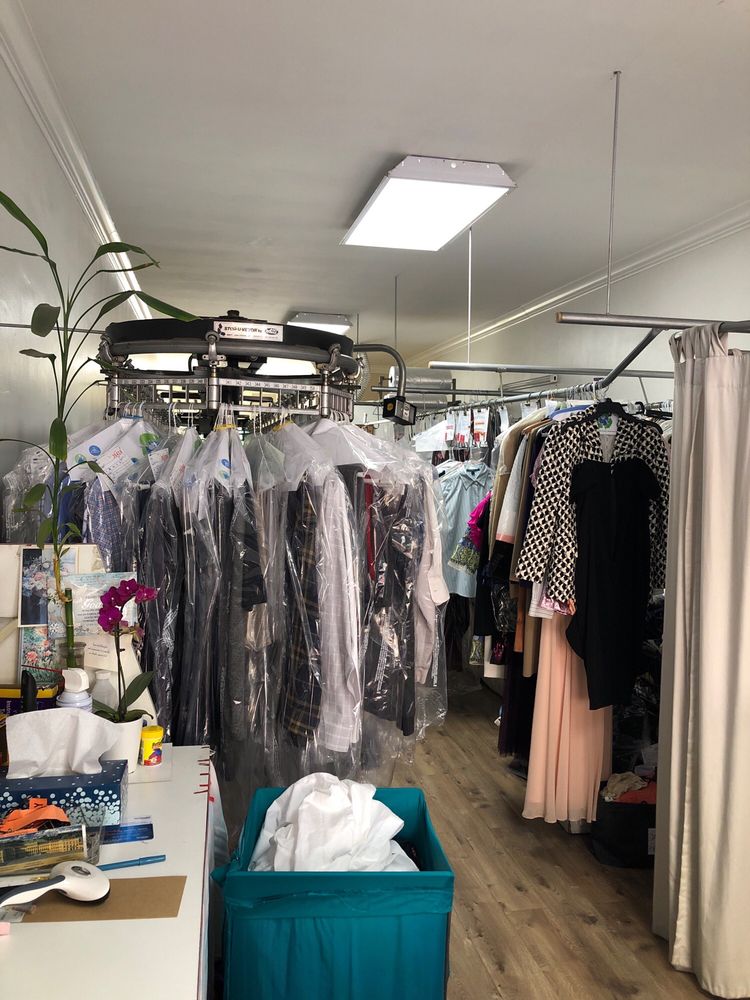 VALLEE CLEANERS Updated September 2024 46 Reviews 13240 Riverside