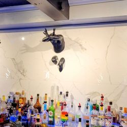 Cruiser's - Back bar