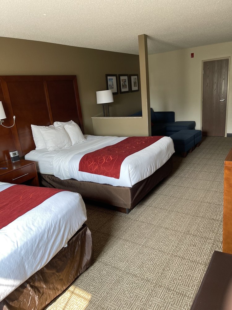 COMFORT SUITES LIBERTYVILLE NORTH 65 Photos & 26 Reviews 1775 E