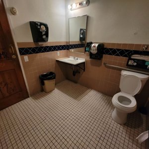 Lucy’s Tavern on Yelp