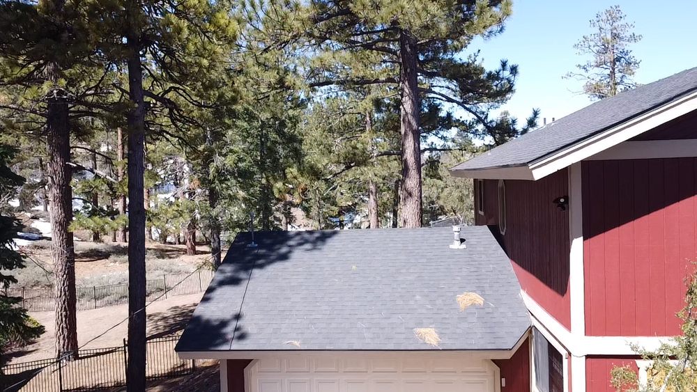 Slide of Pro Roofing