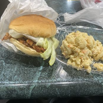 Wikiwiki Hawaiian BBQ - bbq Chicken Burger special (雞饼包特卖) macaroni salad - Hawaiian Near Me - Berkeley, California Wikiwiki Hawaiian BBQ - bbq Chicken Burger special (雞饼包特卖) macaroni salad - Hawaiian Near Me - Berkeley, California