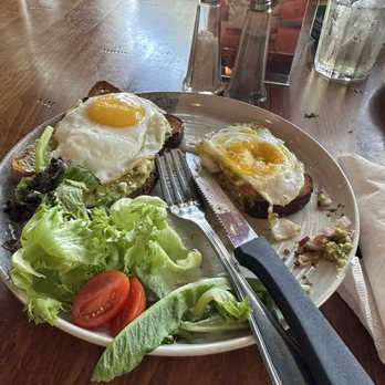 Morena Bistro Bar - Algo healthy. I did communicate my food intolerances, I could not eat it. Still paid a full price and was told sorry. - Cocktail Bars Near Me - Carolina, Puerto Rico