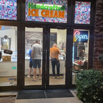 Rocky RD Ice Cream - Ice Cream & Frozen Yogurt Near Me - Sedona, Arizona