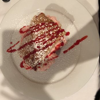 La Perla Di Pompano - Strawberry & banana puff - Italian Near Me - Pompano Beach, Florida