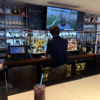 Latitudes Wentworth By The Sea - Bar area - Seafood Near Me - New Castle, New Hampshire