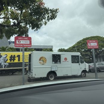 Empanada Ni Mercy - Park in the Coca-Cola hawaii visitor parking lot or street parking. - Food Trucks Near Me - Honolulu, Hawaii