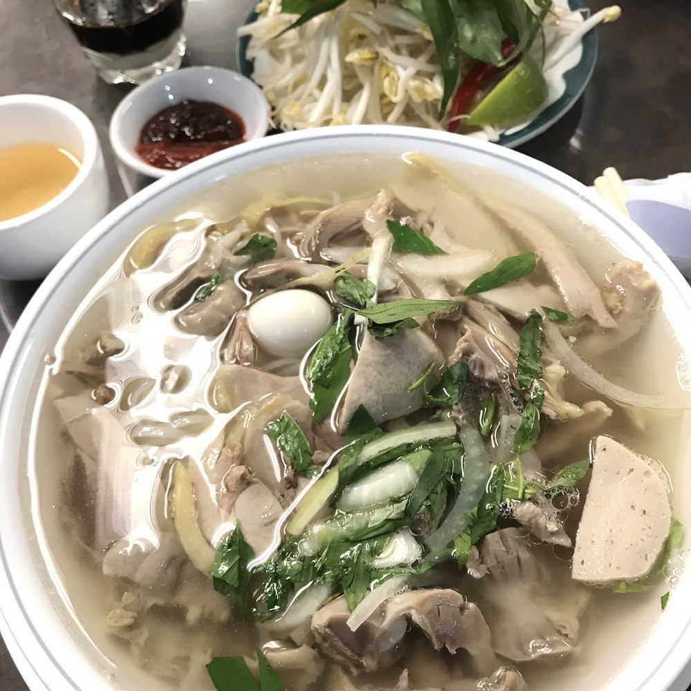 My Chau Restaurant - Vietnamese Near Me - Vancouver, British Columbia