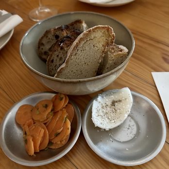 Pigmeu - Bread and lard - Portuguese Near Me - Lisbon, 11