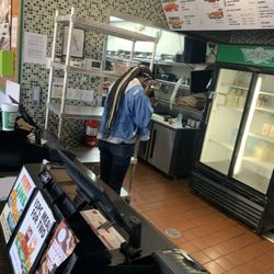 Wingstop - Rude ass worker