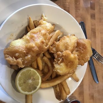 Plank's Tavern on the Water - Fish and chips platter - New American Near Me - St. Joseph, Michigan
