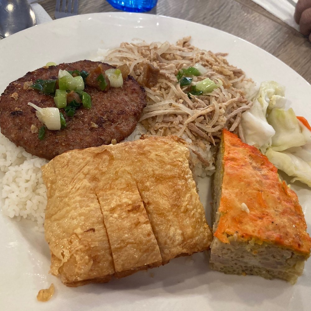Com Tam Thanh - Broken rice with pork sausage , julienne pork, steamed pork, and shrimp mousseline in tofu paper - Vietnamese Near Me - Westminster, California Com Tam Thanh - Broken rice with pork sausage , julienne pork, steamed pork, and shrimp mousseline in tofu paper - Vietnamese Near Me - Westminster, California