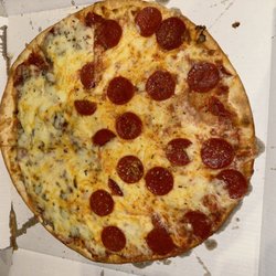 Luigi's Pizza & Pasta - Super greasy pizza