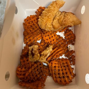 Captain Crab - F3. Fried Catfish Basket, sweet potato fries, pieces of calamari - Seafood Near Me - Stockton, California