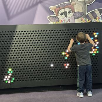 Science World - Giant lite brite - Museums Near Me - Vancouver, British Columbia