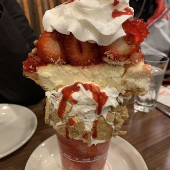 Junior's Restaurant - Bakeries Near Me - Brooklyn, New York Junior's Restaurant - Bakeries Near Me - Brooklyn, New York