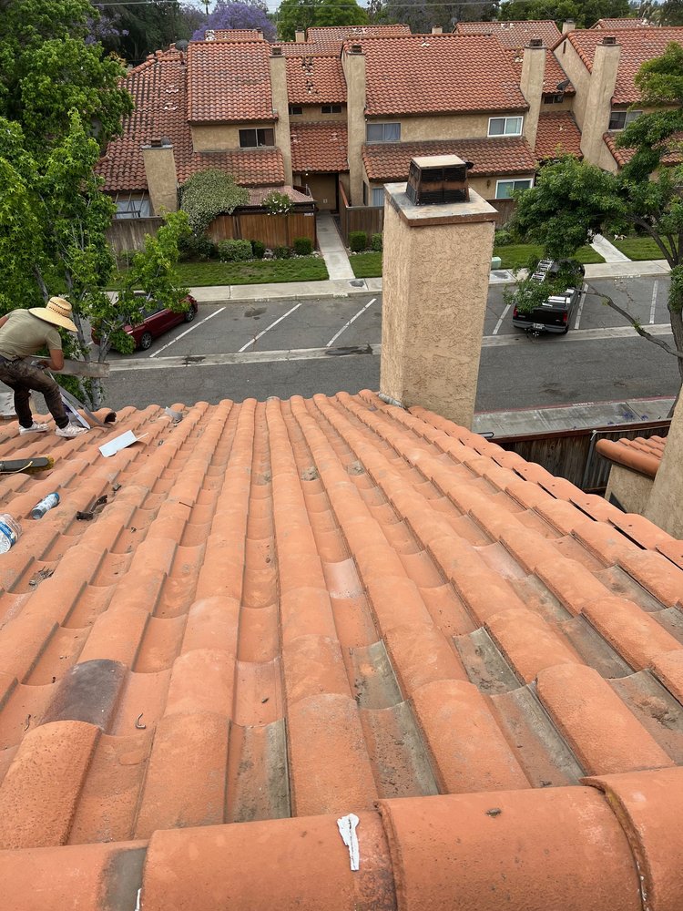 Slide of Presidential Roofing