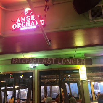 Pinchers - Seafood Near Me - Naples, Florida