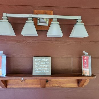 Chimney Rock Resort and Campground - Wash area - Resorts Near Me - Celista, British Columbia