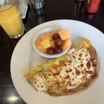 Bea Bea's - Spicy shrimp omelet with orange juice - Coffee & Tea Near Me - Burbank, California