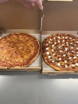 Leonardi's Pizza by null