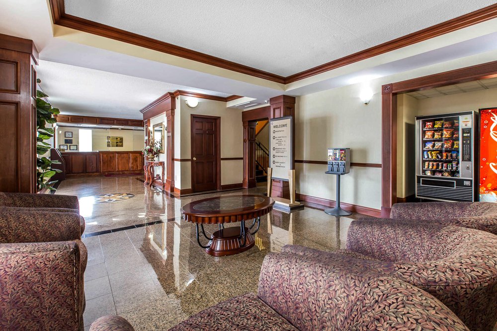 ECONO LODGE AT SIX FLAGS Updated September 2024 19 Photos & 11 Reviews 200 Lee Industrial