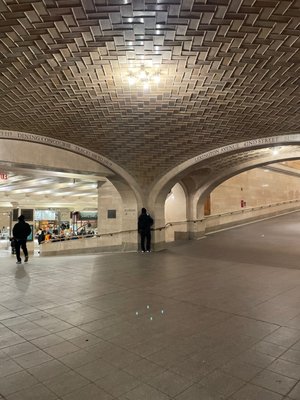 Whispering Gallery in Grand Central Terminal by null