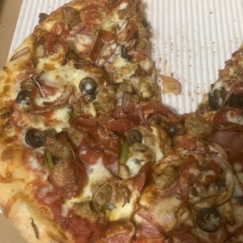 Big Rob's Pizzeria - The Works Pizza - Pizza Near Me - Westminster, California