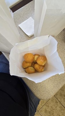 BoSa Donuts by null