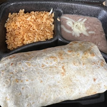 El Famous Burrito - Steak Burrito Dinner - Mexican Near Me - Lombard, Illinois El Famous Burrito - Steak Burrito Dinner - Mexican Near Me - Lombard, Illinois