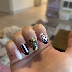 Y2 Nails Lounge