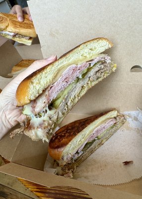 Suárez Bakery & Barra by null