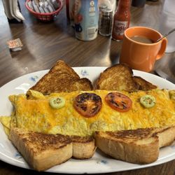Shelby Bakery - Admirals Ultimate 3 Egg Omelette w/ Texas toast, Coffee and Water.