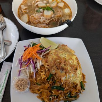 Red Chicken Thai - Tom Yum Noodle Soup wasn't good - 2/5 - Thai Near Me - San Gabriel, California