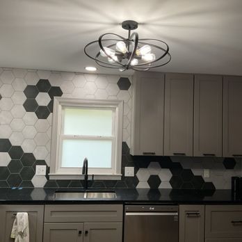 Venpro Construction - Another angle of the kitchen tile, repair /painting of the ceiling and trim. - Painters Near Me Venpro Construction - Another angle of the kitchen tile, repair /painting of the ceiling and trim. - Painters Near Me