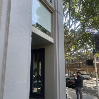 The Boy & The Bear - Outside - Coffee & Tea Near Me - Pasadena, California