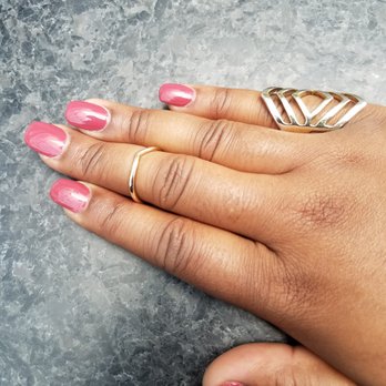 Bilancia Nail Spa - Square Oval - Nail Salons Near Me - Chicago, Illinois