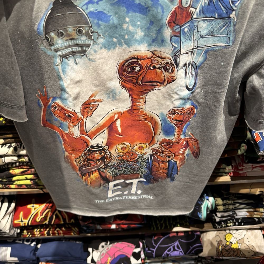 BoxLunch - E.T. - Men's Clothing Near Me - Cerritos, California BoxLunch - E.T. - Men's Clothing Near Me - Cerritos, California