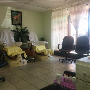 Vartani Nail Design - Small nail salon that is awesome - Nail Salons Near Me - Glendale, California Vartani Nail Design - Small nail salon that is awesome - Nail Salons Near Me - Glendale, California