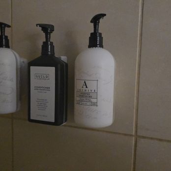 The Dextro - Guild & Archive toiletries - Hotels Near Me - San Diego, California The Dextro - Guild & Archive toiletries - Hotels Near Me - San Diego, California