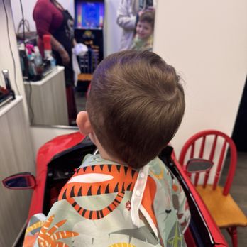 Bibi's Beauty Buzz - Kids Hair Salons Near Me - Columbia, Maryland Bibi's Beauty Buzz - Kids Hair Salons Near Me - Columbia, Maryland