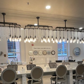 nailsaloon - Logan Circle - Inside - Nail Salons Near Me - Washington, DC, District of Columbia