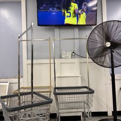 Wash Plus - Nice TV and fan.