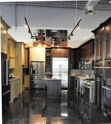 CHARLIE WILSON’S APPLIANCE & TV - 23 Photos & 35 Reviews - 1166 E Lewis