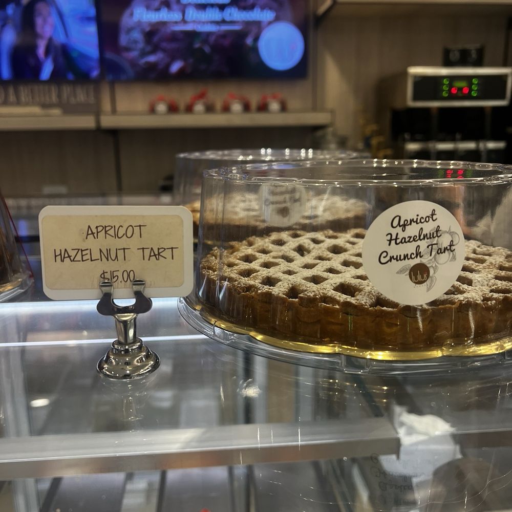 Lulu's Bakery - Bakeries Near Me - Fresh Meadows, New York