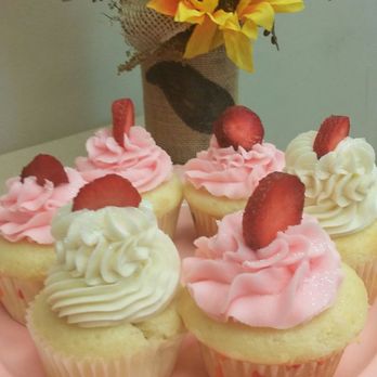 Southern Sweets - a plate of cupcakes with frosting and strawberries - Desserts Near Me - Abingdon, Virginia Southern Sweets - a plate of cupcakes with frosting and strawberries - Desserts Near Me - Abingdon, Virginia