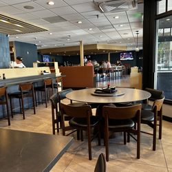Miyagi Bar & Sushi
