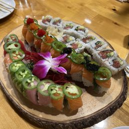 Sushi Colorful Roll Spicy Tuna Roll Sushi Colorful Roll Spicy Tuna Roll